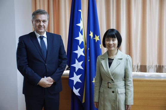 Предсједавајући Представничког дома ПСБиХ др Денис Звиздић одржао састанак са новоименованом амбасадорком Народне Републике Кине у БиХ